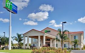 Holiday Inn Express Delano Ca